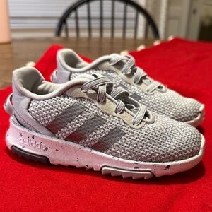 Adidas light grey tennis shoes size toddler 8k